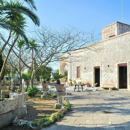 בית נופש ;tenuta Vigna La Corte 250s
